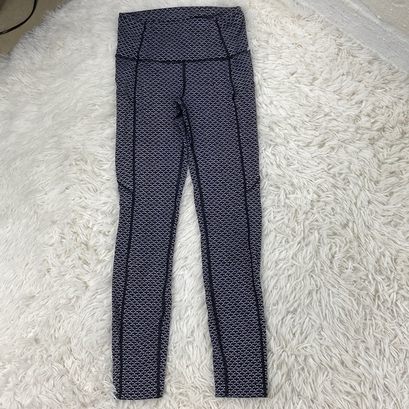 Lululemon Fast and Free Tights Monochromic Black - Picture 1 of 7